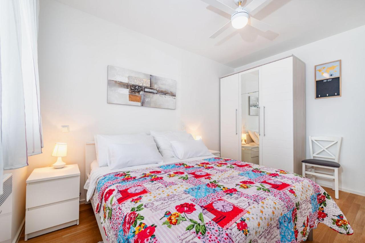 Ap Stella, Center Of Zadar, 2Br, Parking Apartment Bagian luar foto