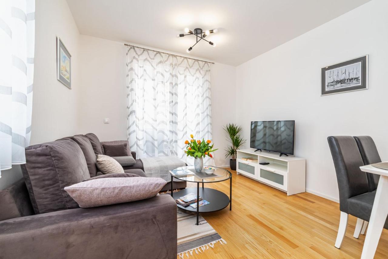 Ap Stella, Center Of Zadar, 2Br, Parking Apartment Bagian luar foto