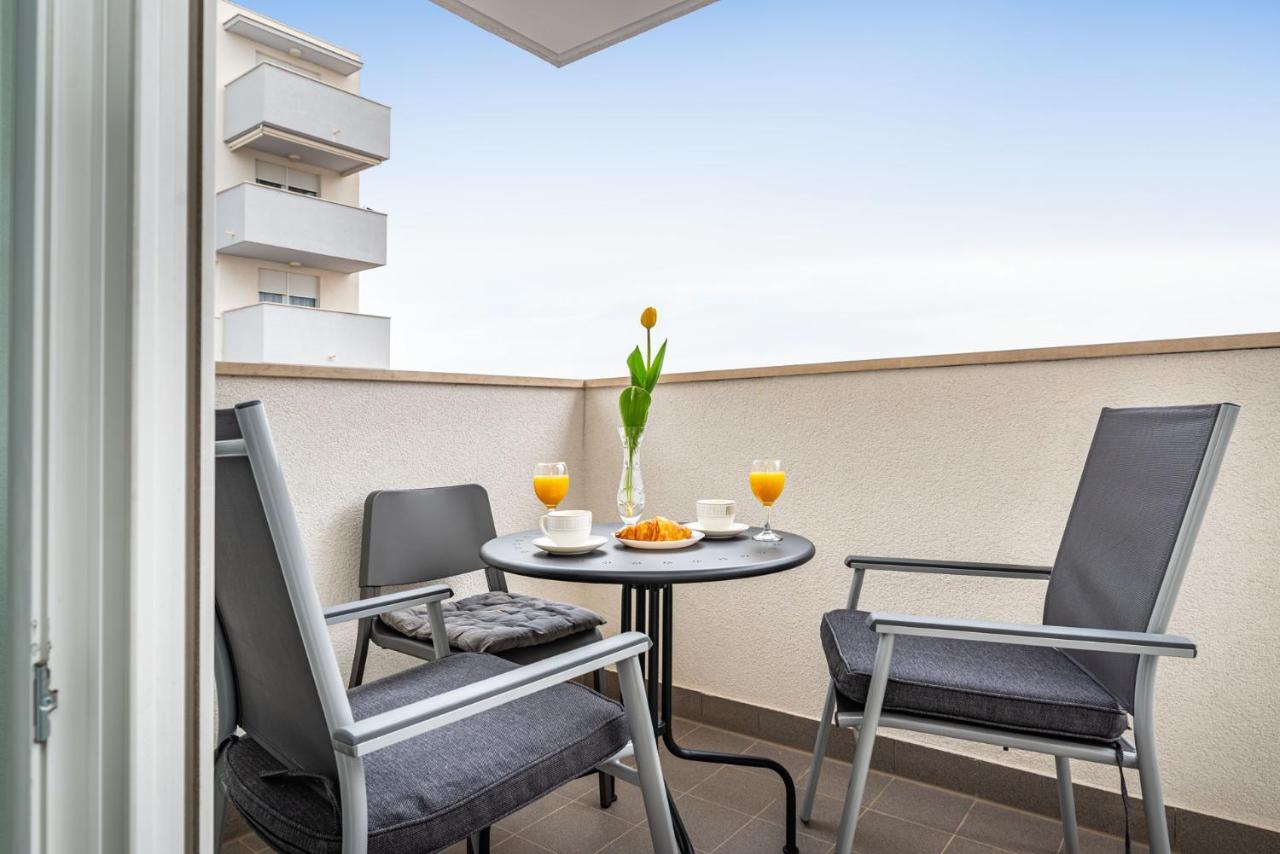 Ap Stella, Center Of Zadar, 2Br, Parking Apartment Bagian luar foto